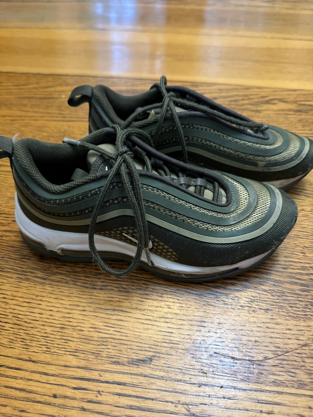 Nike Air Max 97 Shoes Youth Size 3.5Y 917998-300 Running Athletic Sneakers